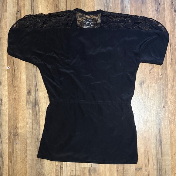 Mason Black Lace V-Neck Top - Picture 6 of 6